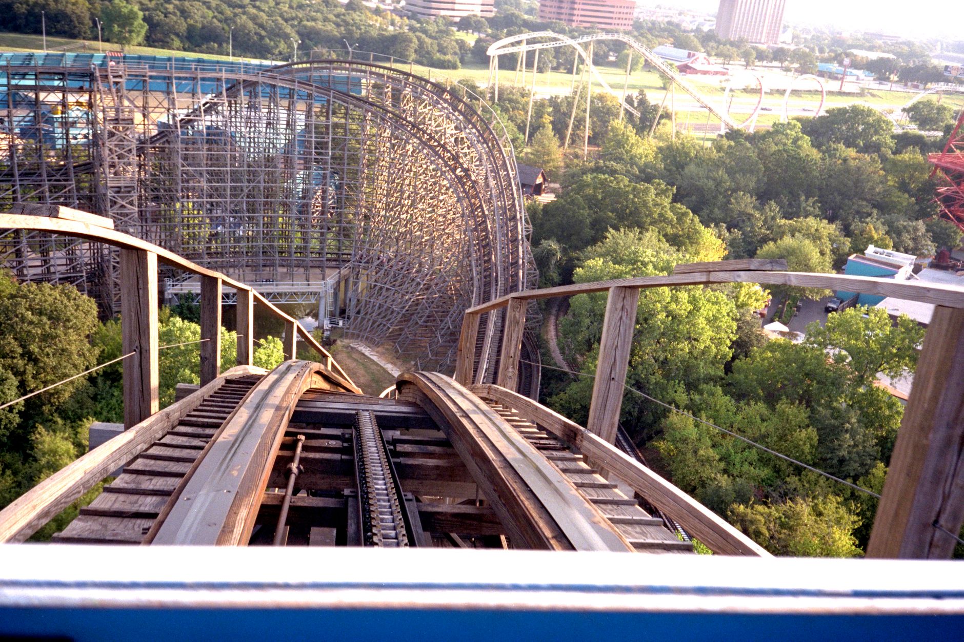 Six Flags lawsuit